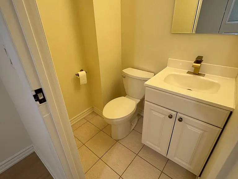 728 Sunnypoint Dr — Photo 5
