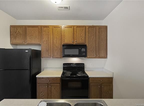 5th image of 13035 Windy Lea Ln