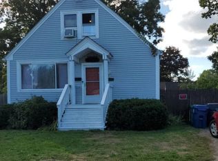 211 Pinnery Ave, Warwick, RI 02886