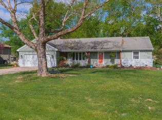 8592 Blooming Grove Rd, Bloomington, IL 61705