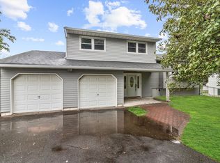 15 Avon Way, Parlin, NJ 08859