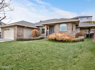 1206 W Yakima Ave, Selah, WA 98942