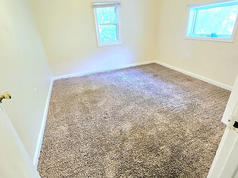352 W 3rd St #2 — Photo 11