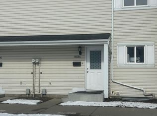 Glamorgan Est, Edmonton, AB T5X 3L4
