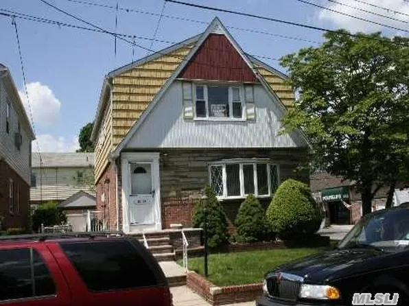 3504 209th St, Bayside, NY 11361