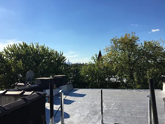 Rented by TheRealEstateCompany.com LLC | media 24