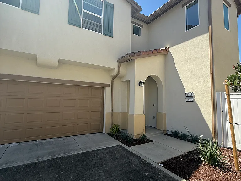 1737 River Vista Way — Photo 2