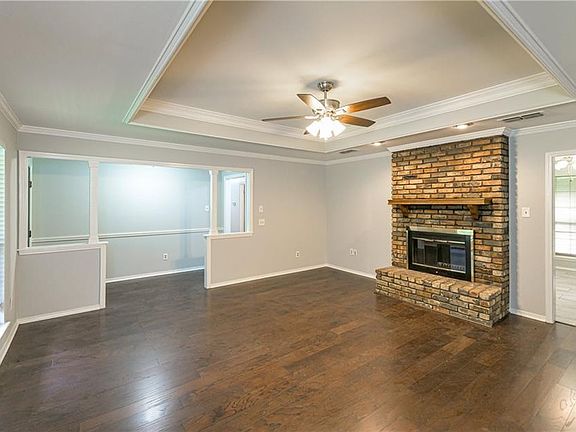 4th image of 6123 S Weatherby Dr