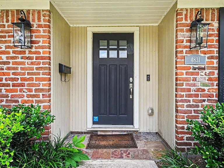 4831 Stillbrooke Dr — Photo 4