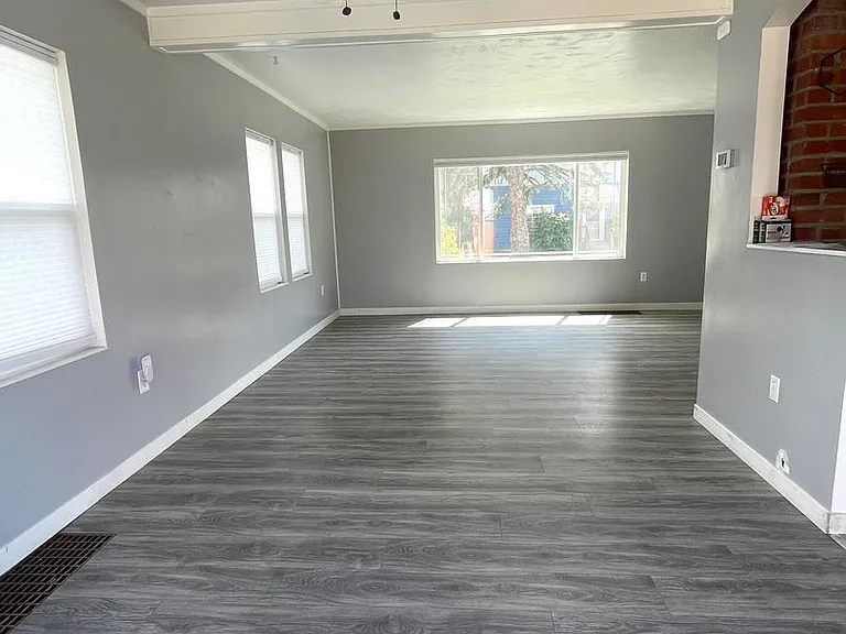 202 Falley St — Photo 11