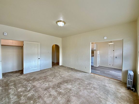 4th image of 611 E 20th St APT 204