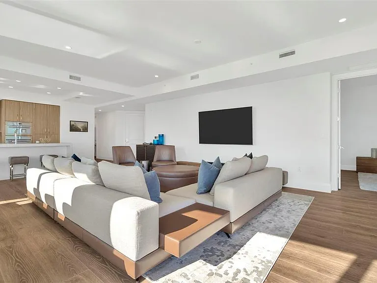 2910 W Barcelona St #1004 — Photo 9