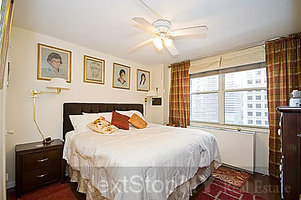 Sold by NextStopNY | media 17