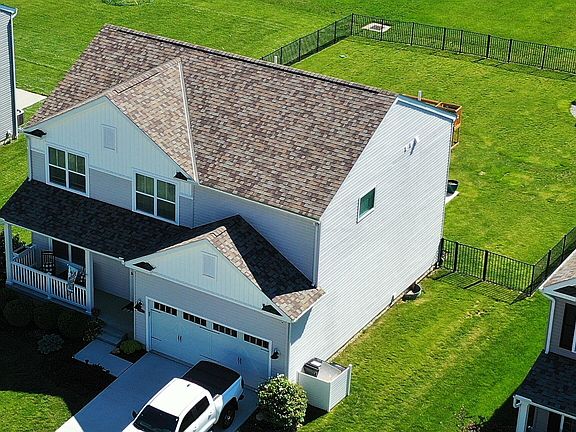 5th image of 218 Mannaseh Dr W
