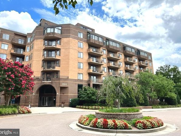 2111 Wisconsin Ave NW APT 420