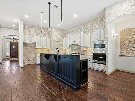 3rd image of 17731 Rough River Ct