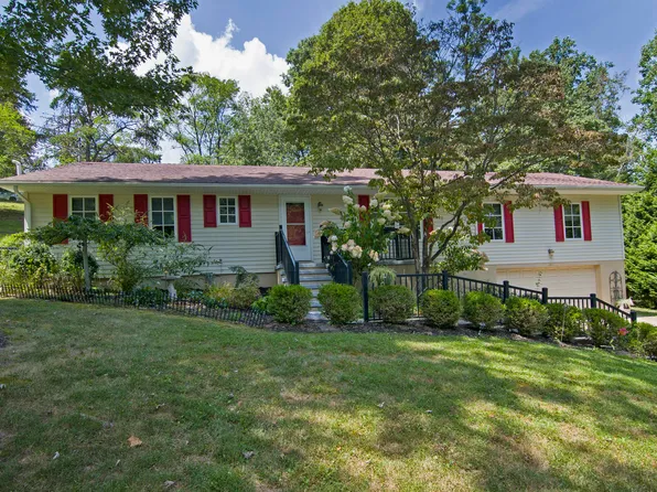 250 Highland Cir, Lewisburg, WV 24901