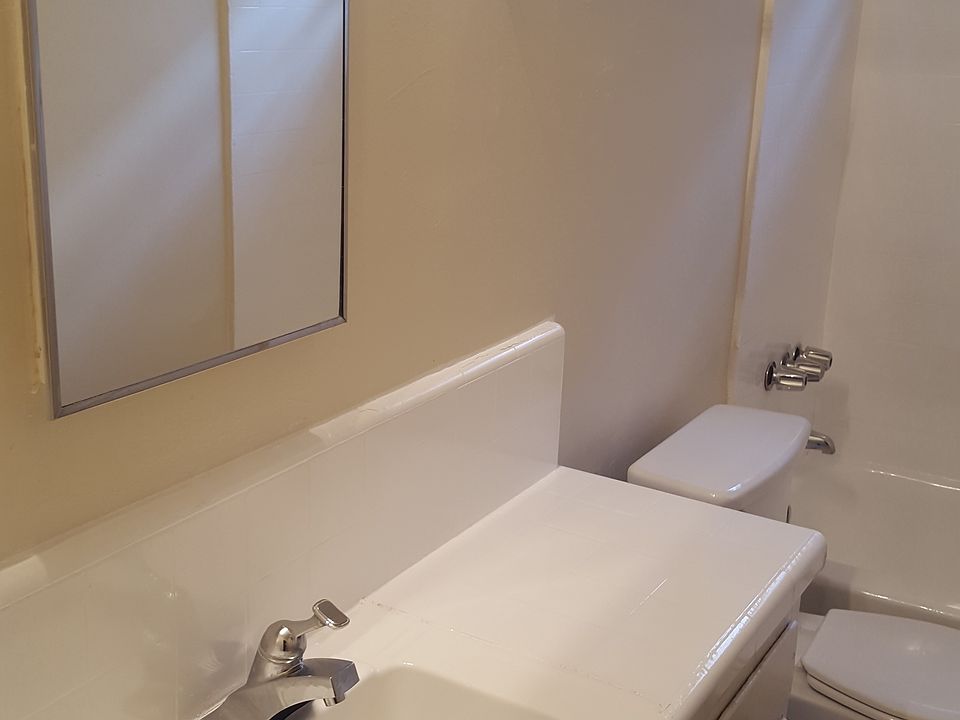 1st image of 725 S Berendo St APT 11