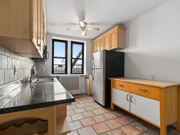 7435 Blvd East image 11 of 31