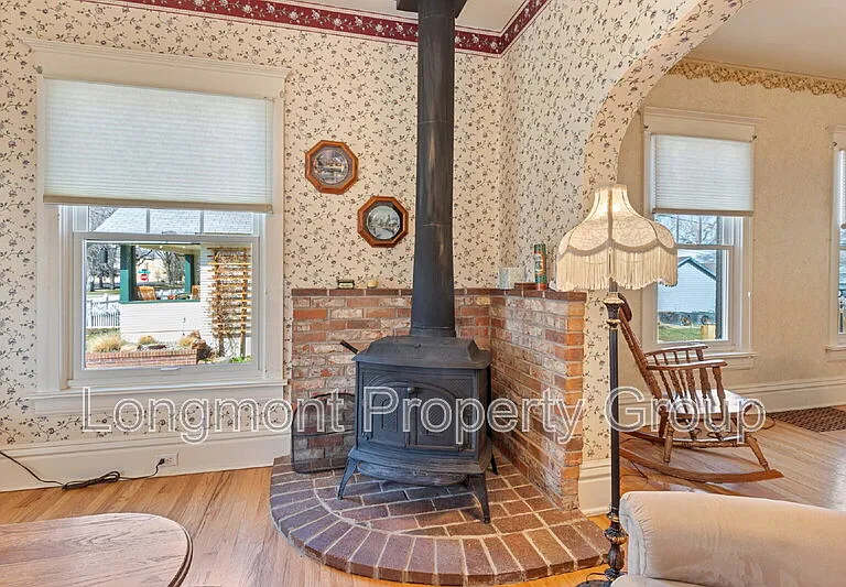 632 Bross St — Photo 10