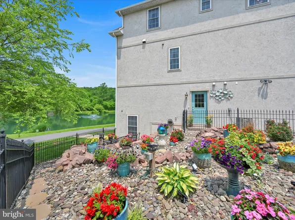 42 Bissenden Way, Reinholds, PA 17569