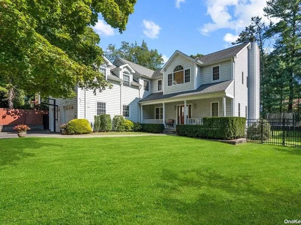 56 Ayers Road, Locust Valley, NY 11560