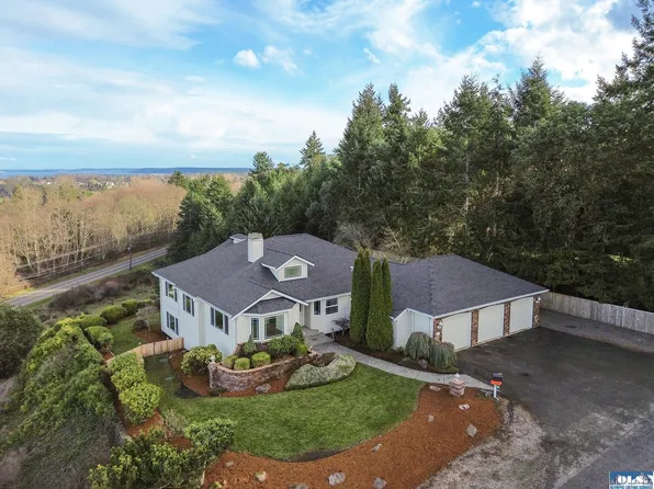 341 Moonlight Dr, Sequim, WA 98382