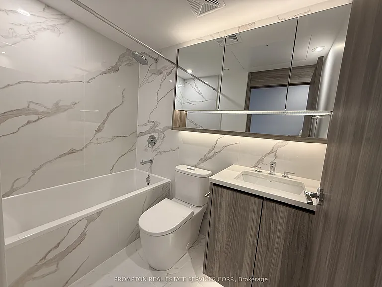 18 Esther Shiner Blvd #1107 — Photo 6