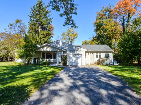 5 Beekman Pl, Glen Rock, NJ 07452
