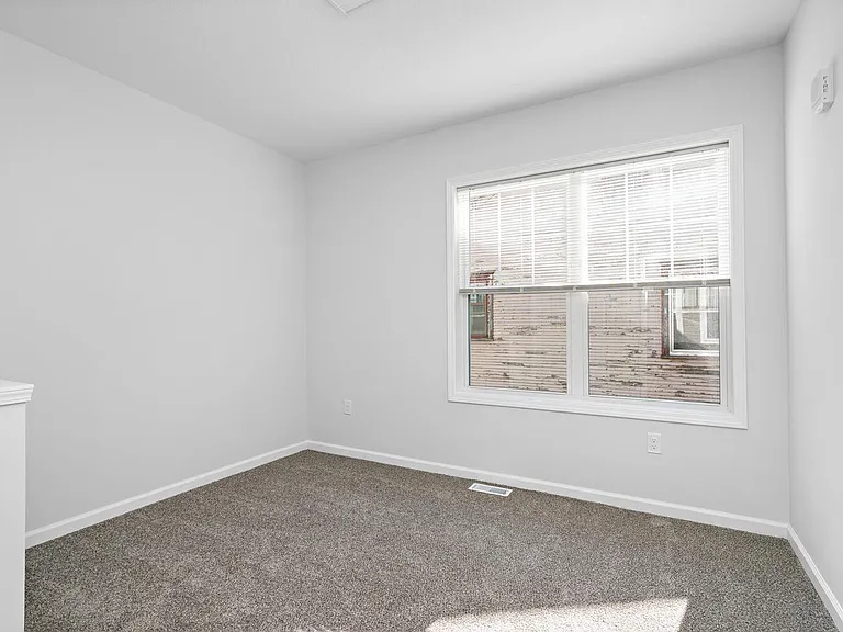 2109 Aldrich — Photo 13