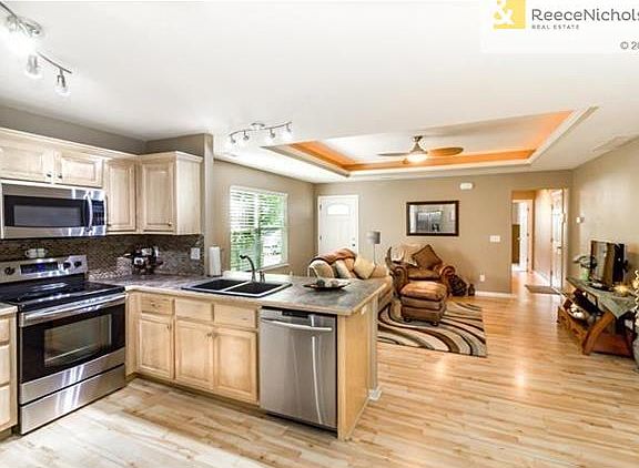 Updated kitchen with all stainless appliances...all staying!!