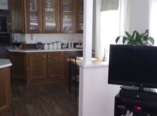 15 Hide Away St, Coventry, RI 02816