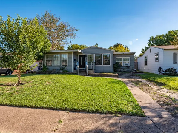 809 12th Ave N, Texas City, TX 77590