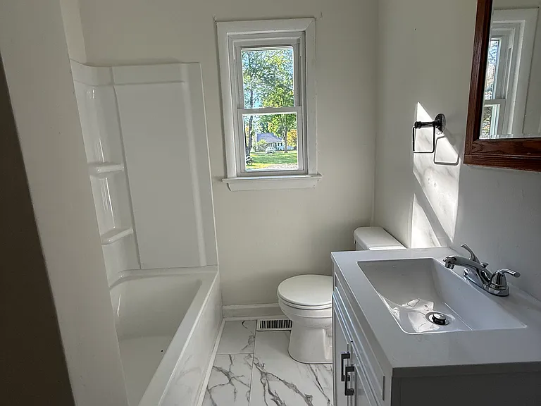 13 Dervend Cir — Photo 3
