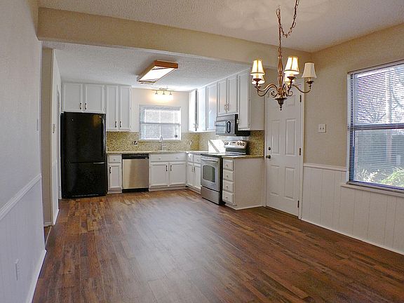 5th image of 3500 Elgenwood Trl