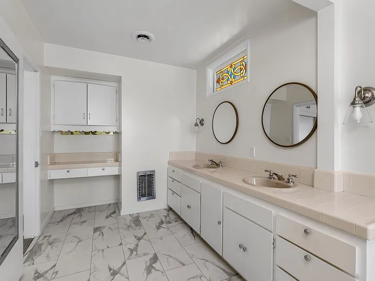 4260 Maplewood Pl — Photo 23