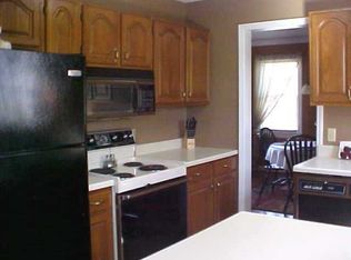 1105 Lone Oak Rd, Johnson City, TN 37604