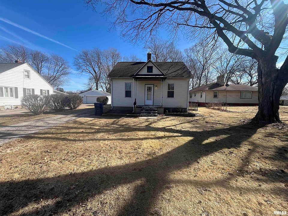 1st image of 609 N 10th St
