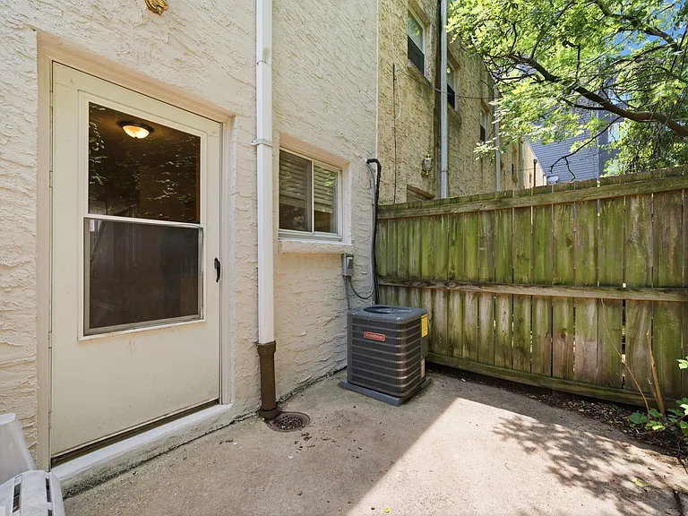 928 N Bambrey St — Photo 38