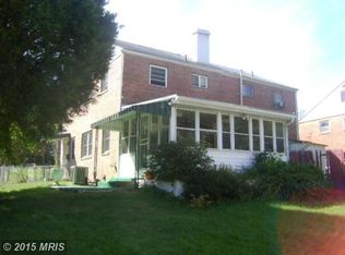 5910 Longfellow St, Riverdale, MD 20737