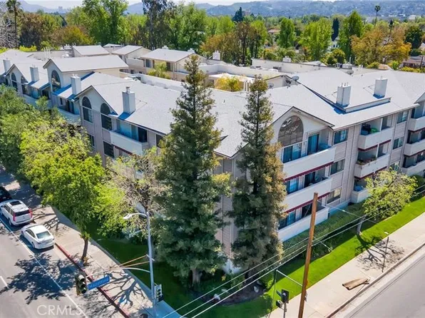 14050 Magnolia Blvd, Sherman Oaks, CA 91423