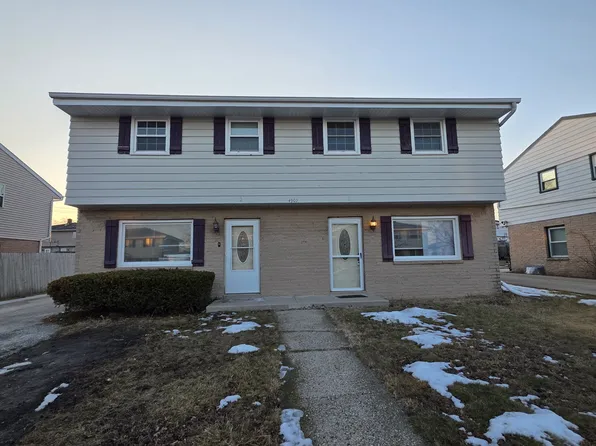 4902 43rd Ave Unit 2, Kenosha, WI 53144