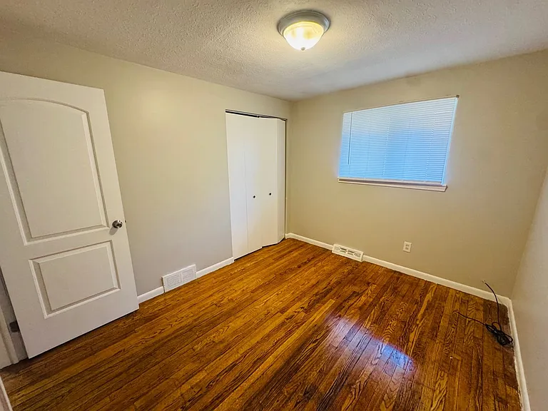 8215 Crudele Dr — Photo 12