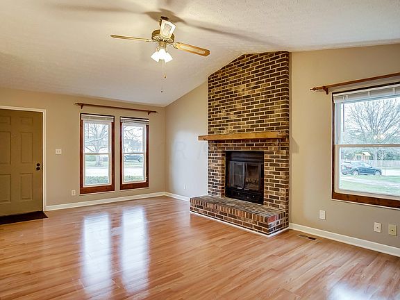 3rd image of 8603 Seabright Dr
