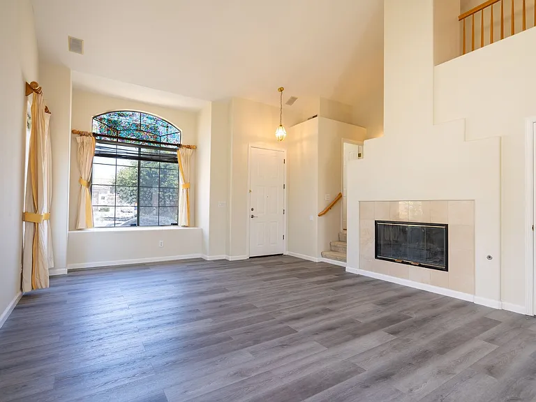 1109 Camellia Ct — Photo 11