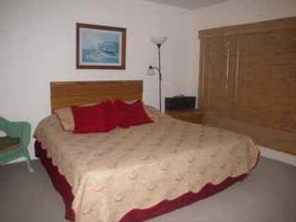 4th image of 6403 Padre Blvd #27
