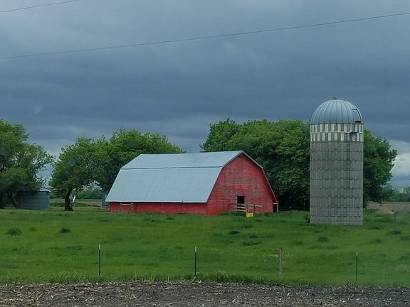 Barn & silo