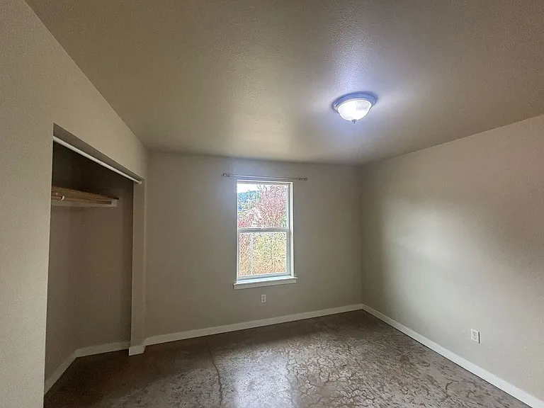 1424 Gleason Ave — Photo 31