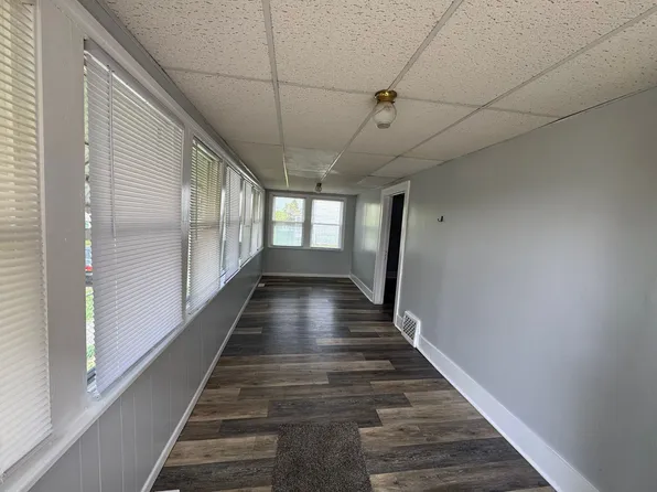 1511 Ripley St, Davenport, IA 52803