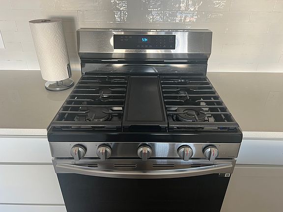 Gas stovetop